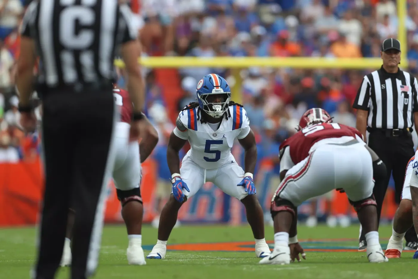 Florida linebacker Myles Graham lines up before the snap at Ben Hill Griffin Stadium