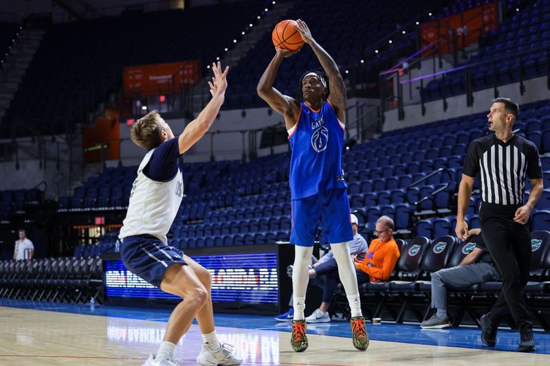 Both Brown Brothers in Gators' Early Rotation Ahead of Baylor Exhibition