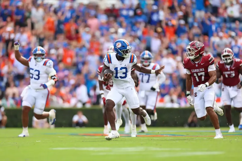 Baugh Scores, Gators Lead No. 7 Texas 27-17 in the Fourth