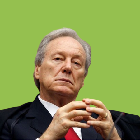 Lewandas segurando o B.O.