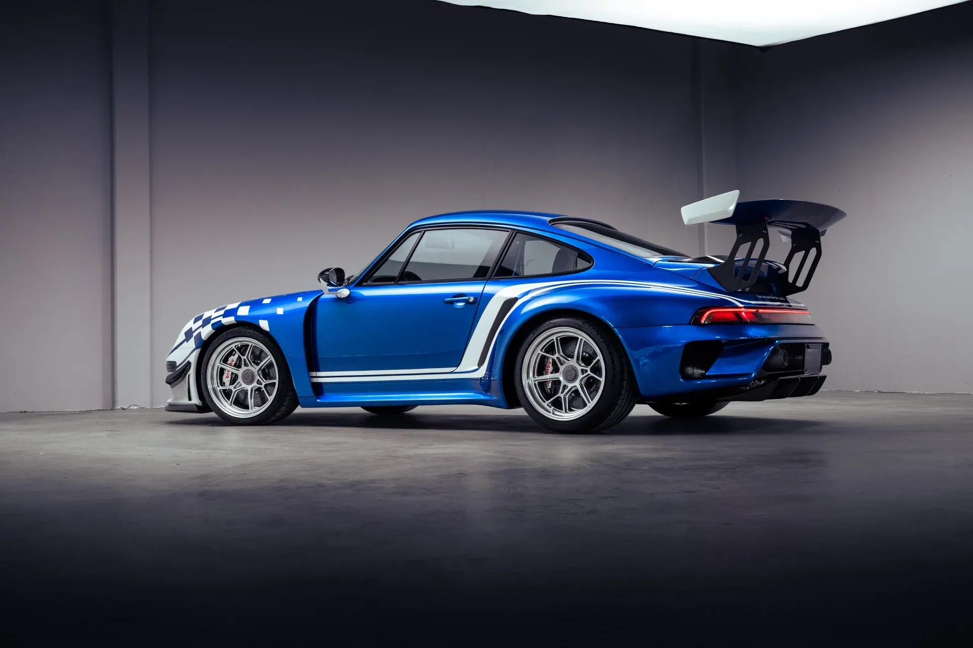 Gunther Werks Brundle Edition Turbo