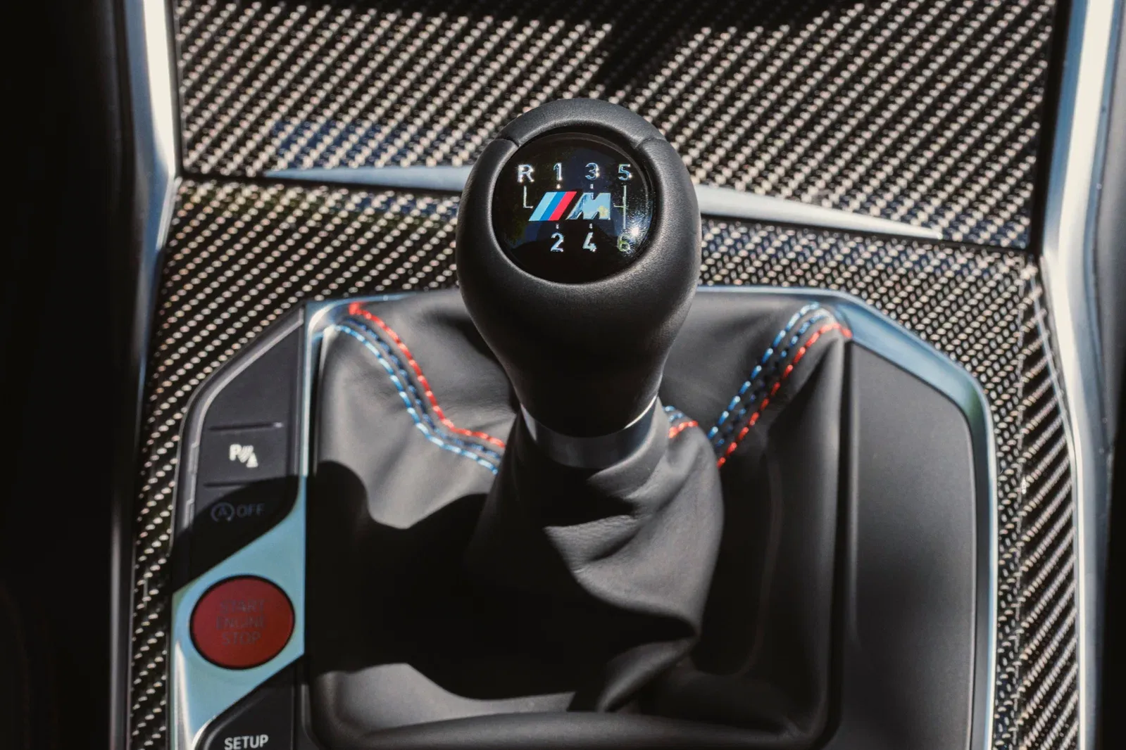 A BMW M2's manual gear selector