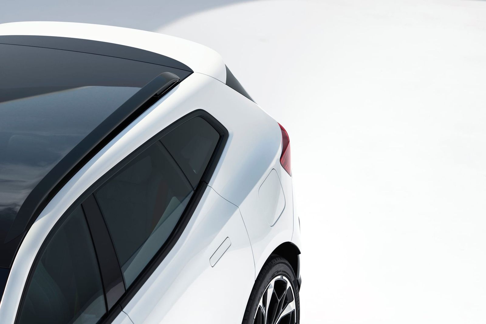 Can removing this controversial feature keep Polestar alive? post image