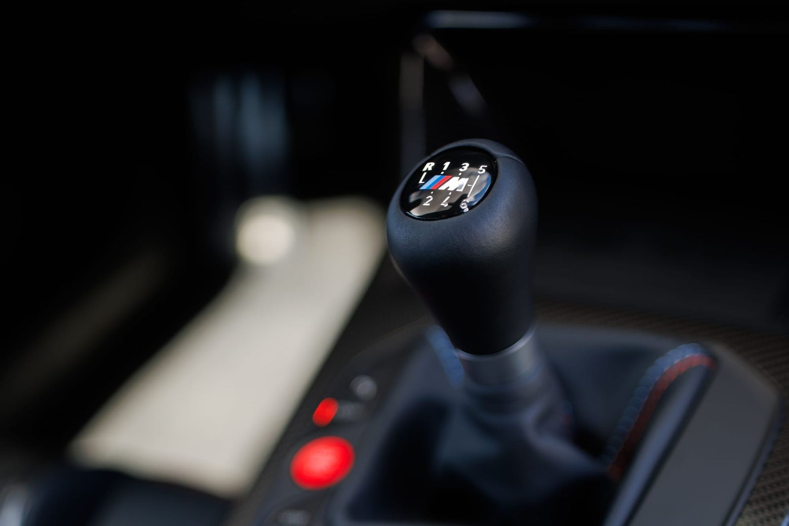 The BMW M3 CS Handschalter is a manual-only model