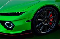 Lamborghini CEO dismisses Chinese brands as a threat… for now post image