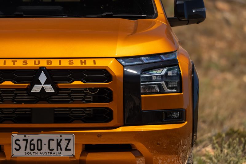 Mitsubishi invests $680 million for Triton, Pajero hybrids post image