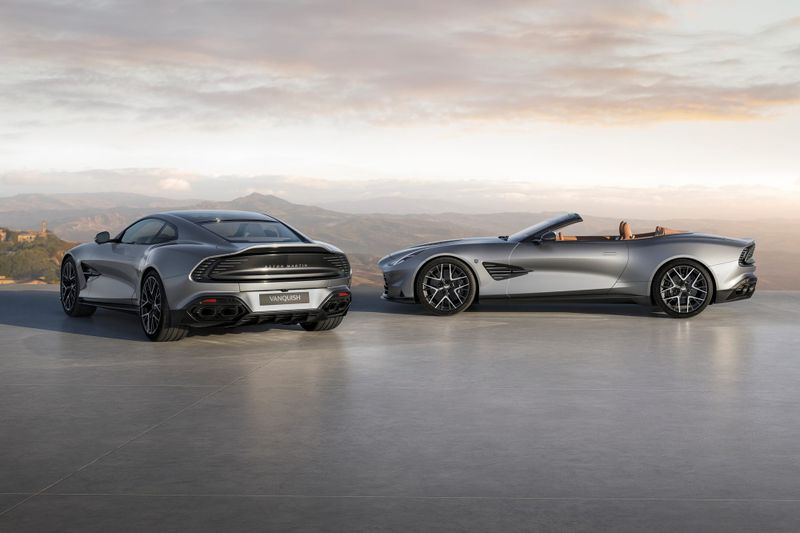 Aston Martin Vanquish 25 Q Skye Silver exterior