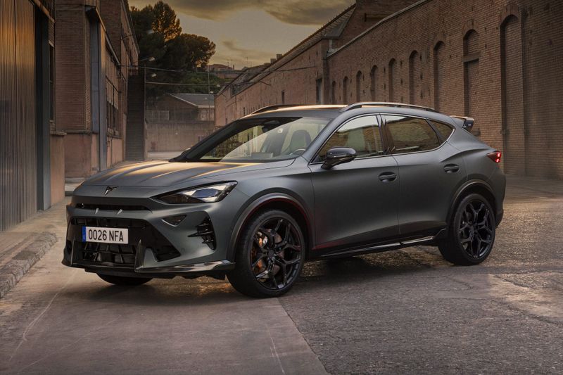 Five-cylinder Cupra Formentor VZ5 levelled up with racing-inspired looks post image