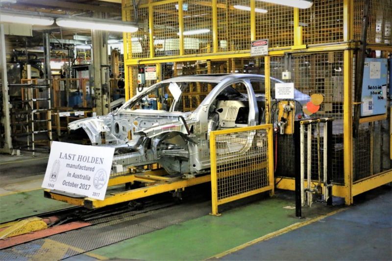 Former Australian Prime Minister calls for local car industry to be rebuilt post image