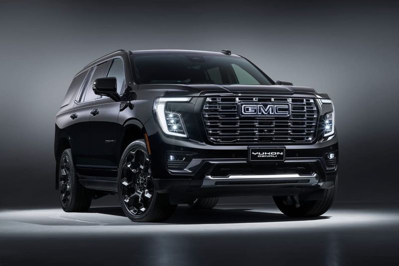 GM’s V8 SUV gets blacked out with new package post image