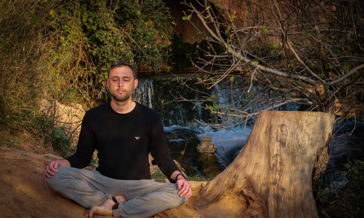 Comment stopper les pensées pendant la méditation ?