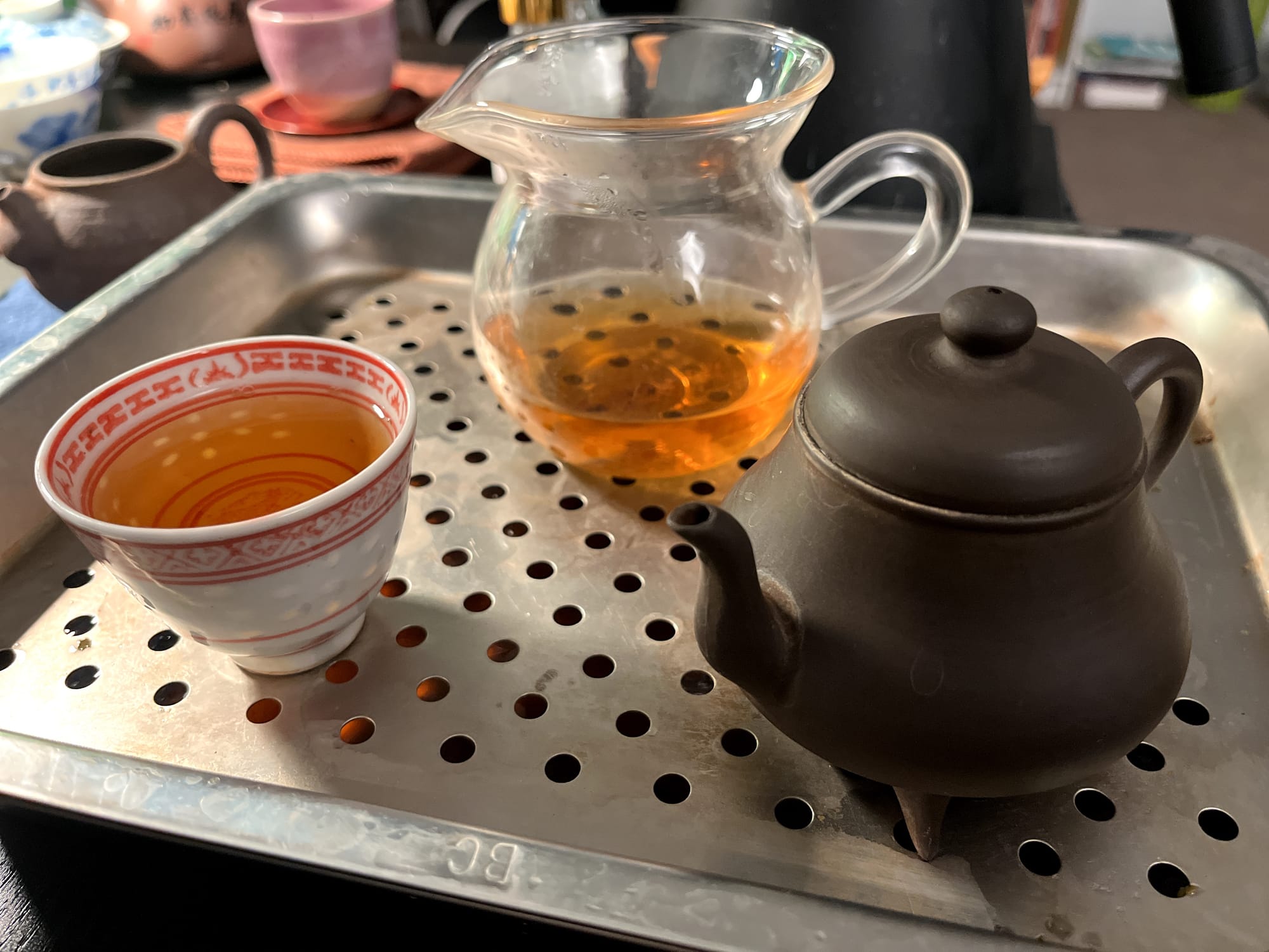 Nice honey color for a nice honeyed taste as well - Bi Yun Hao (BYH) 2006 Manzhuan