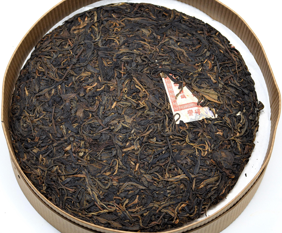 2003 Chen Yuan Hao (CYH) Manzhuan, a very pretty cake.
