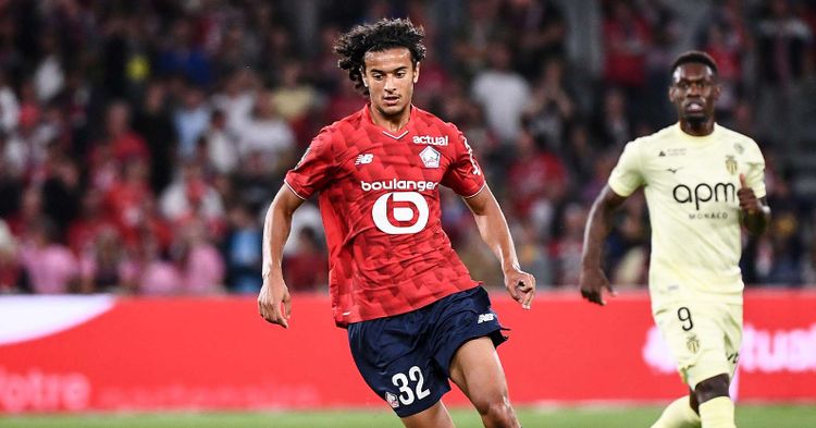 The best central midfielders to sign in FC 26 Career Mode