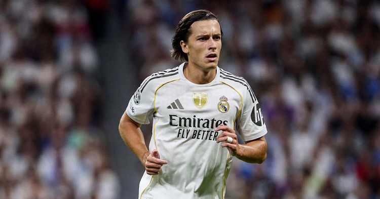 Real Madrid's Alvaro Carreras, one of the best wonderkid left-backs on EA FC 26 Career Mode