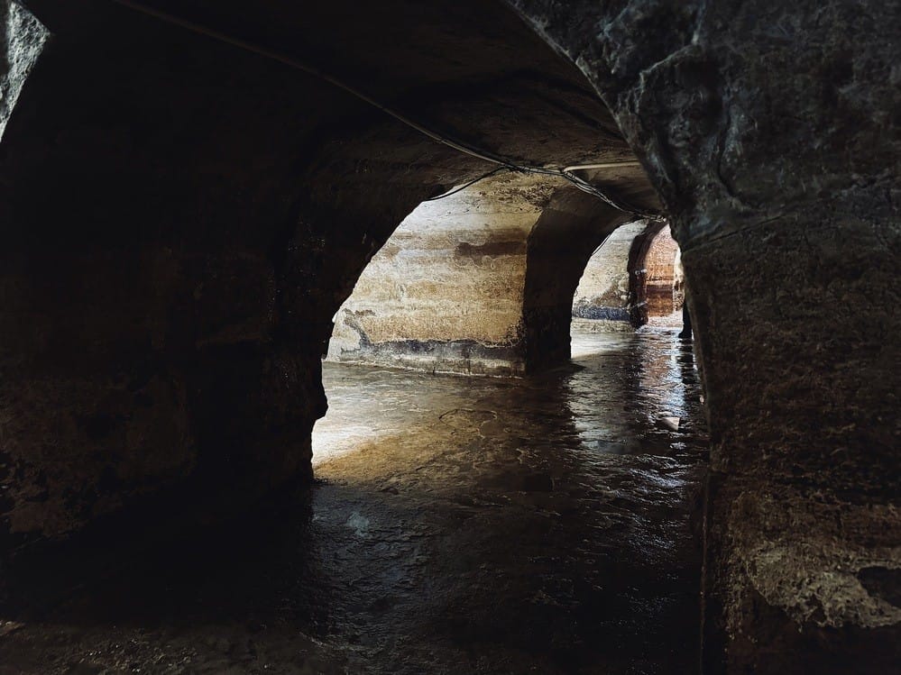 Entering the archways of the Roman Galleries in Lisbon