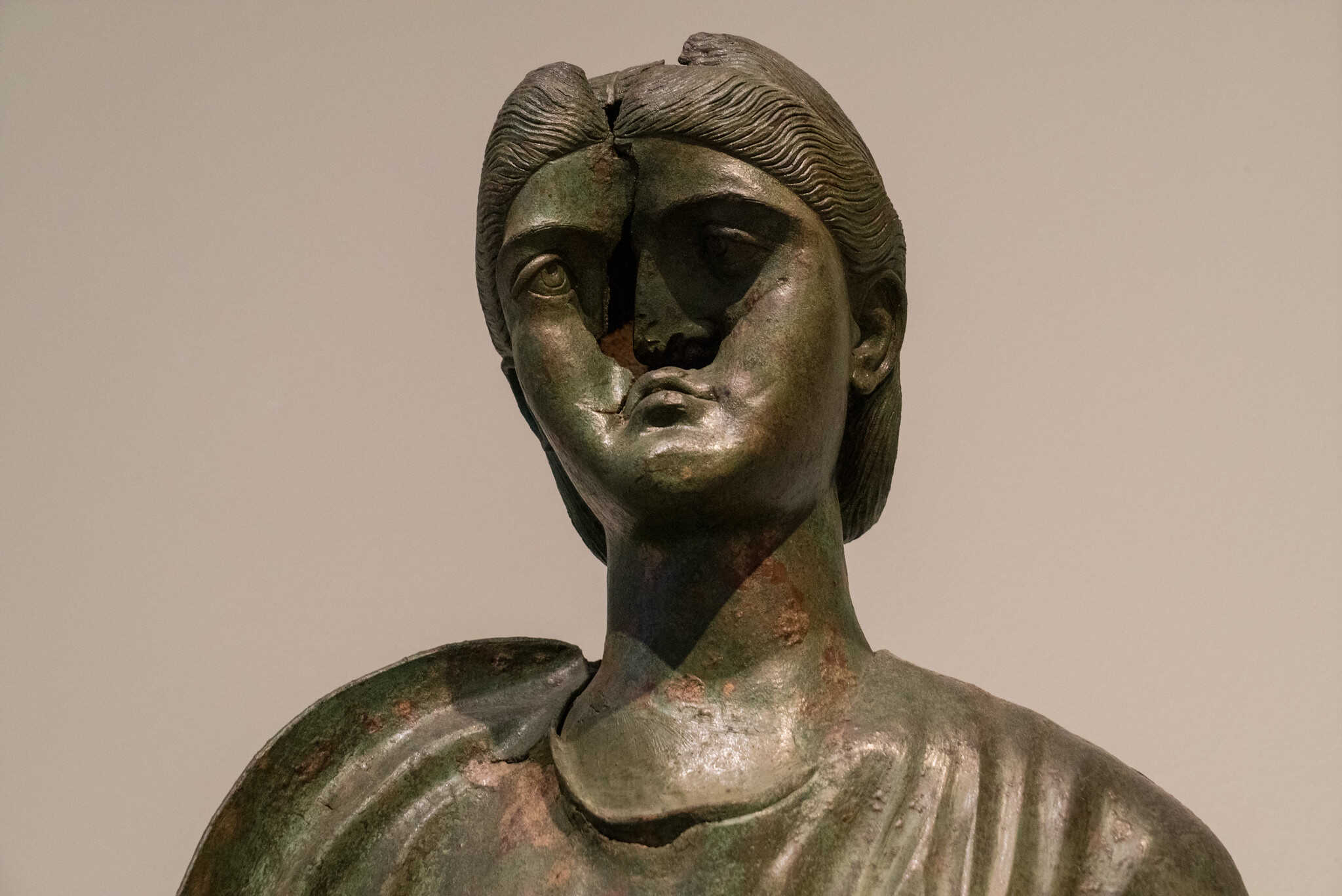 A female statue that suffered from damnatio memoriae, according to a recent study, it could represent Julia Aquilia Severa, the vestale who was married twice to Elagabalus