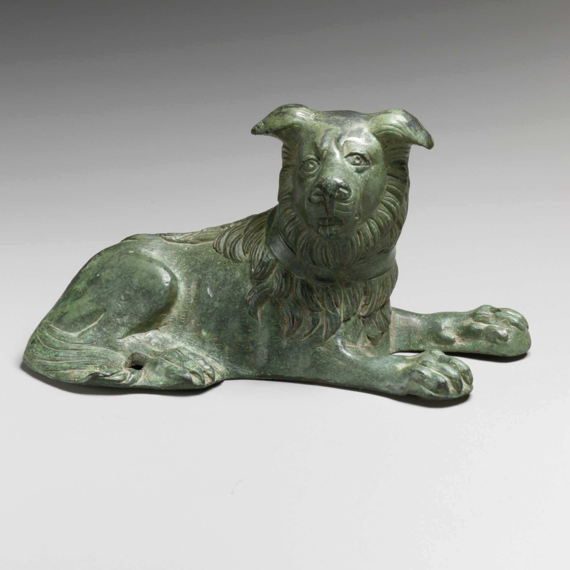 Bronze statuette of a Roman dog