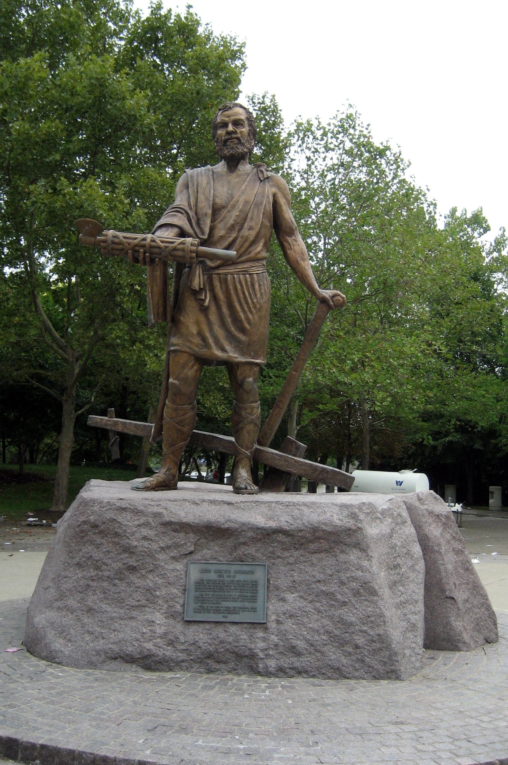 Cincinnati - Sawyer Point: Cincinnatus Statue.