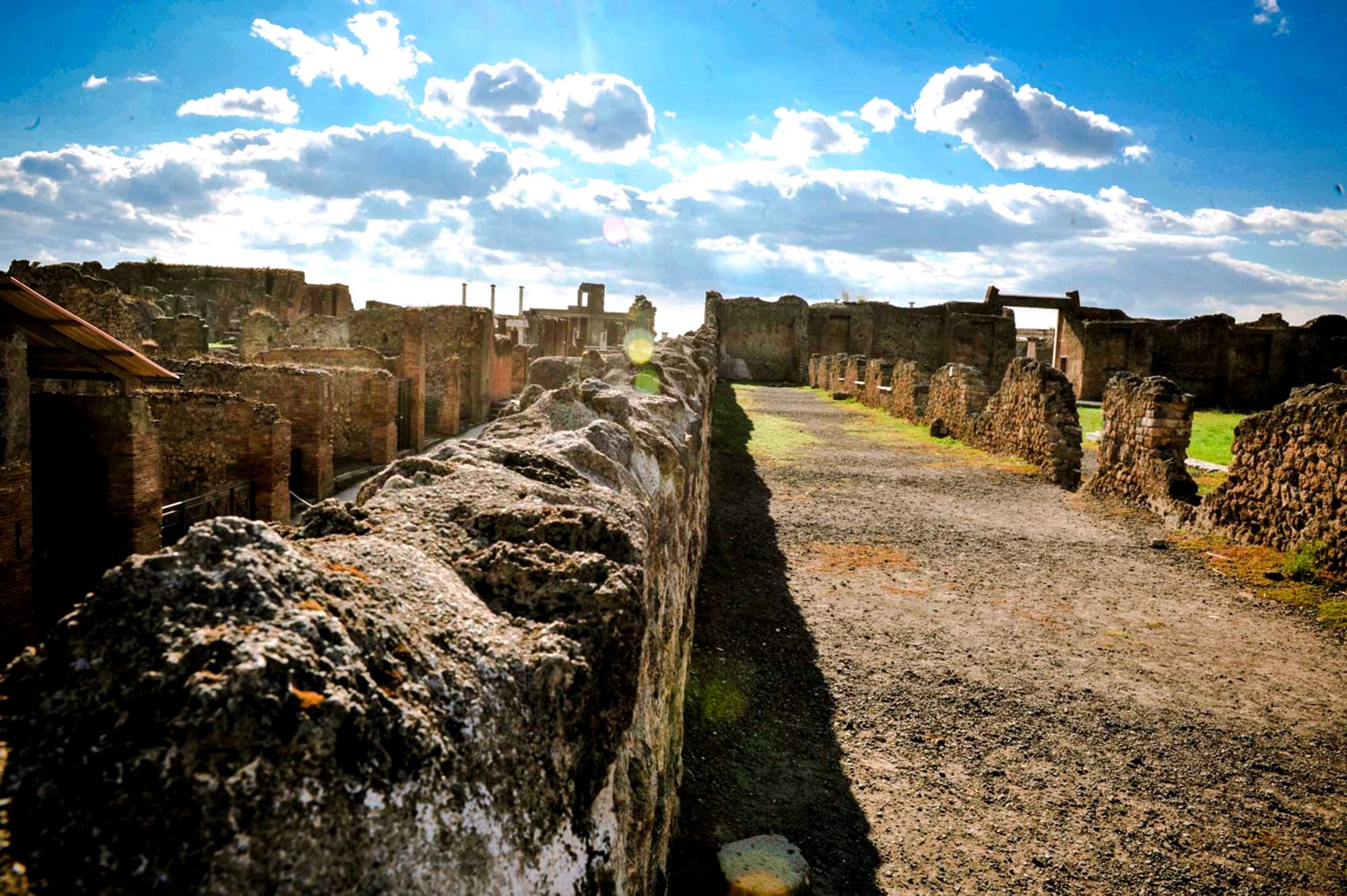 Eumachia Building (side perspective)