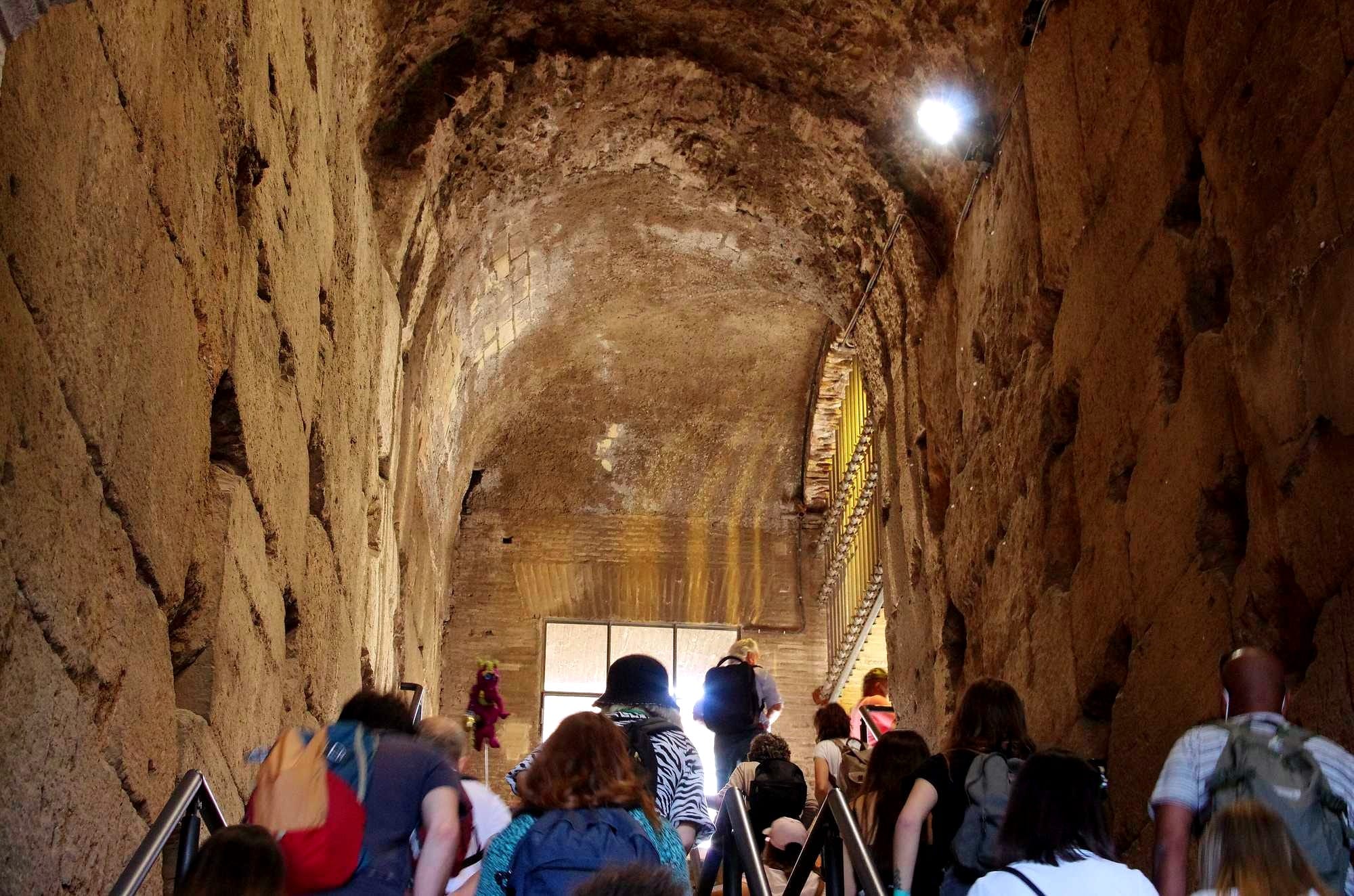 Rome (Colosseum - Vomitoria staircase, barrel vault)