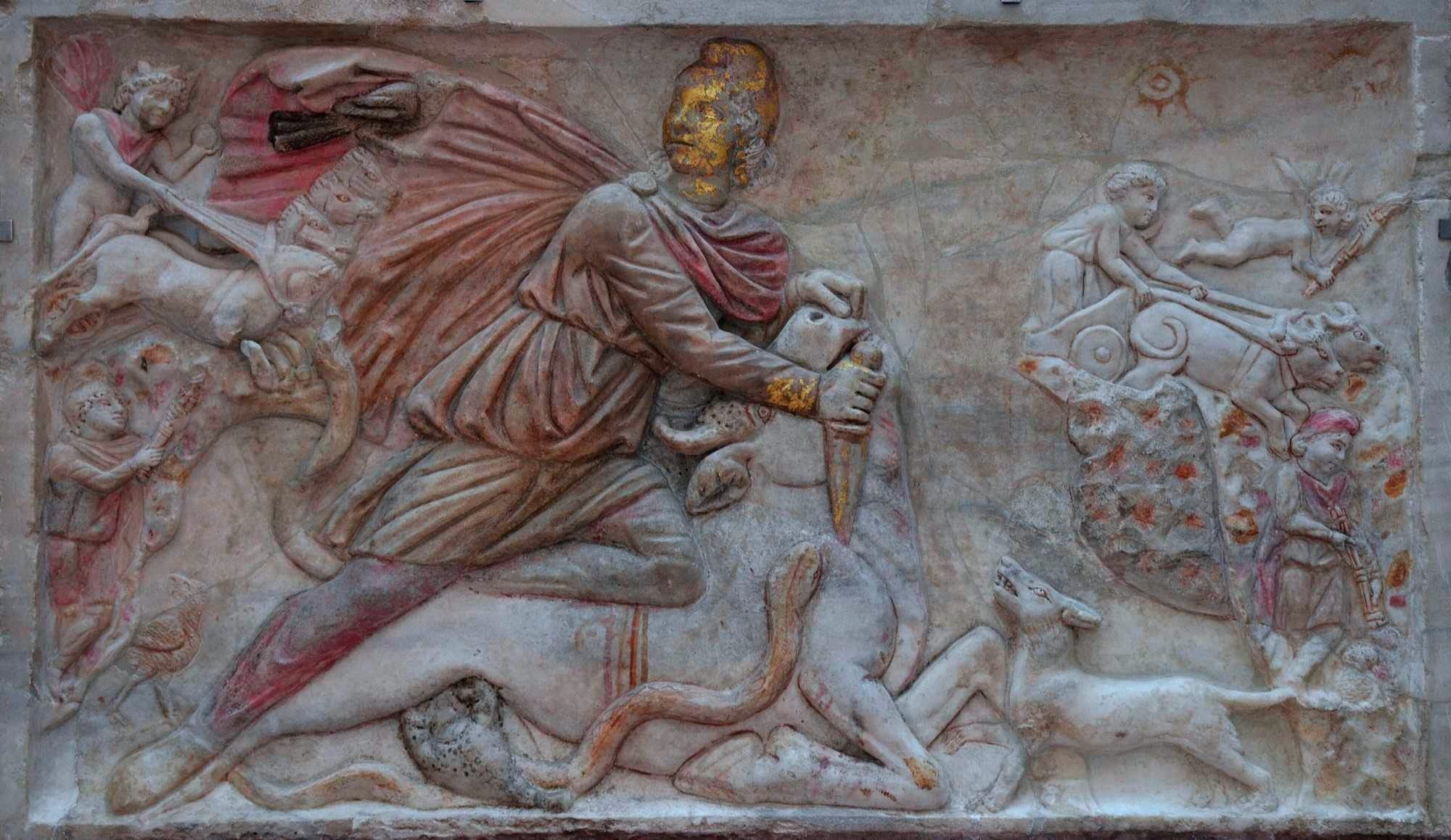 Under the church there is a 2nd-century mithraeum, related to the presence of the barracks of Roman soldiers in the neighbourhood. The cult of Mithras was especially popular among soldiers. The remains of Castra Peregrinorum, the barracks of the peregrini, officials detached for special service to the capital from the provincial armies, were found right under Santo Stefano Rotondo. The mithraeum belonged to Castra Peregrinorum but it was probably also attended by the soldiers of Cohors V Vigilum, whose barracks stood nearby on the other side of Via della Navicella.