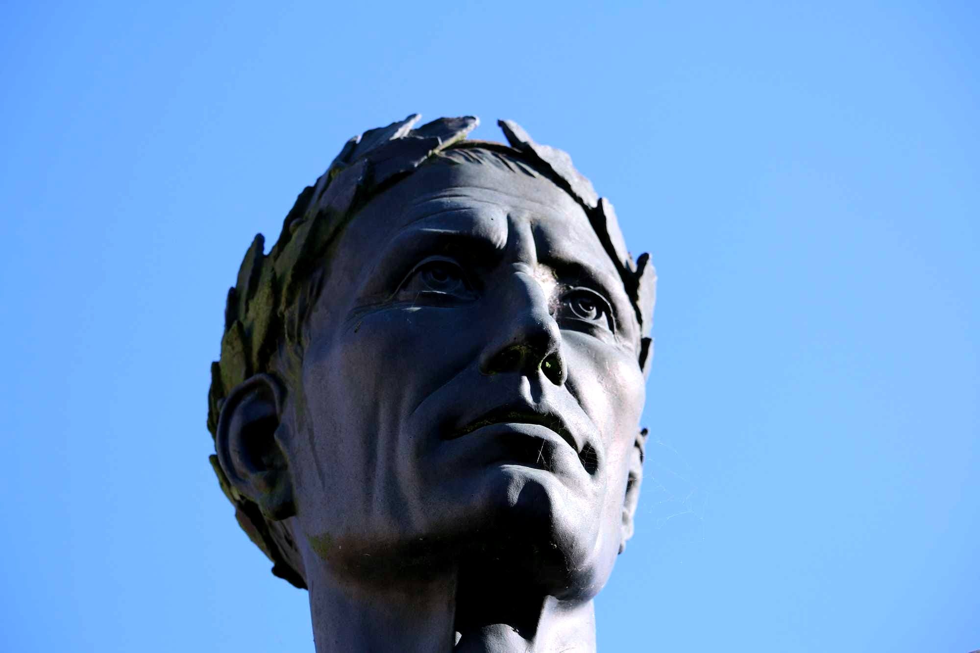 Statue of Julius Caesar in Velzeke