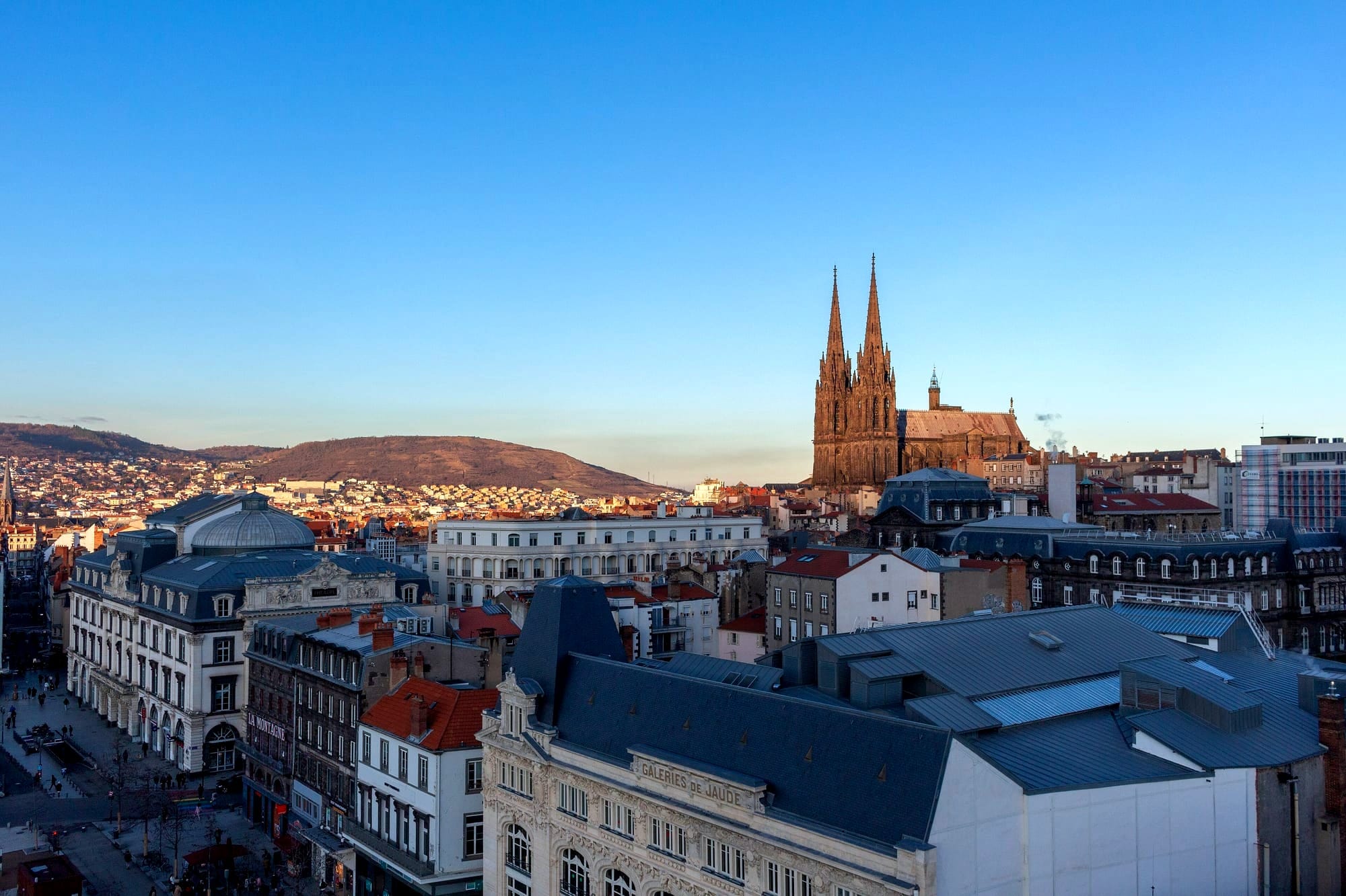 A view of Clermont-Ferrand taken from the top of a Ferris wheel.
