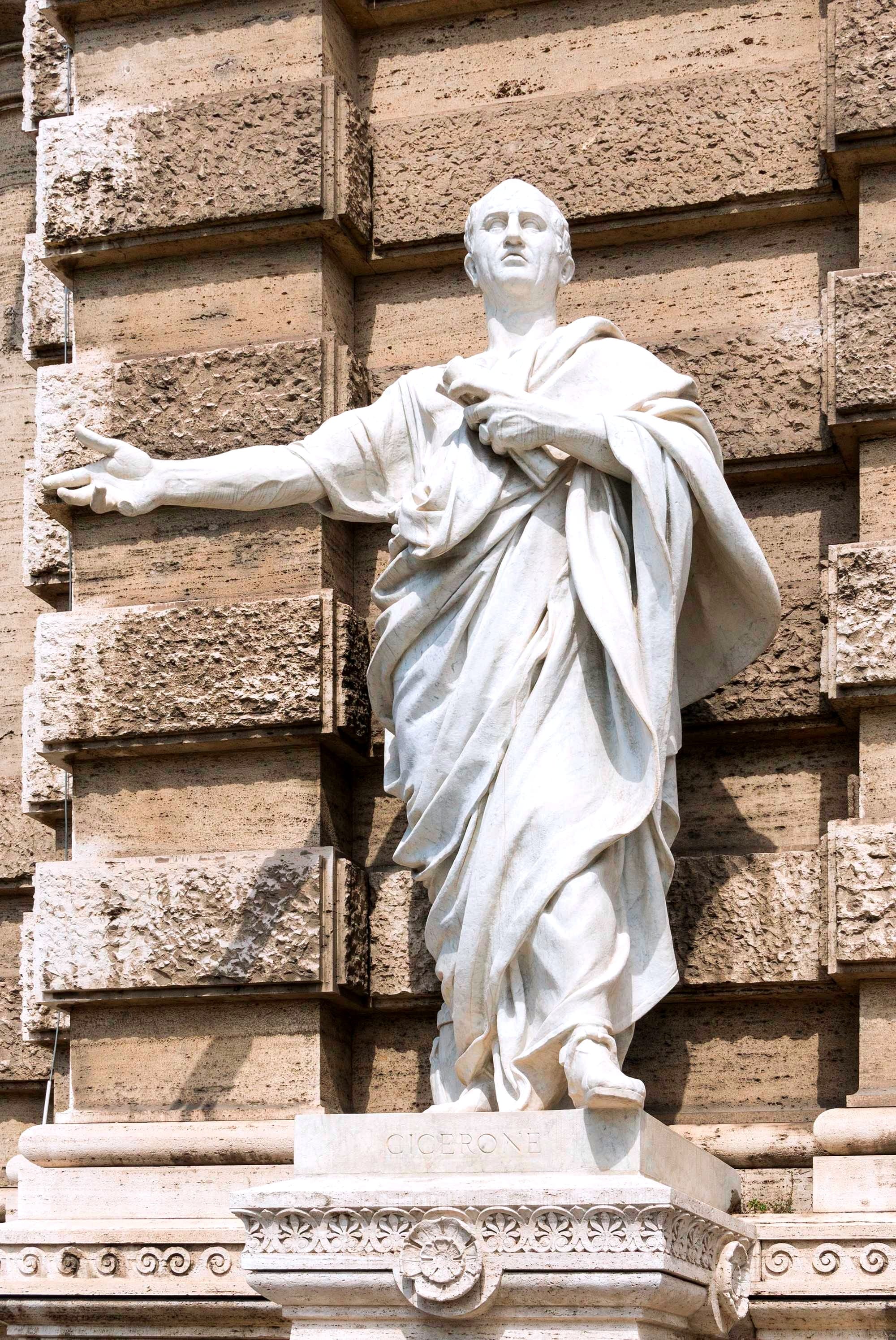 Statue of Cicero, Courthouse, Rome, Italy.