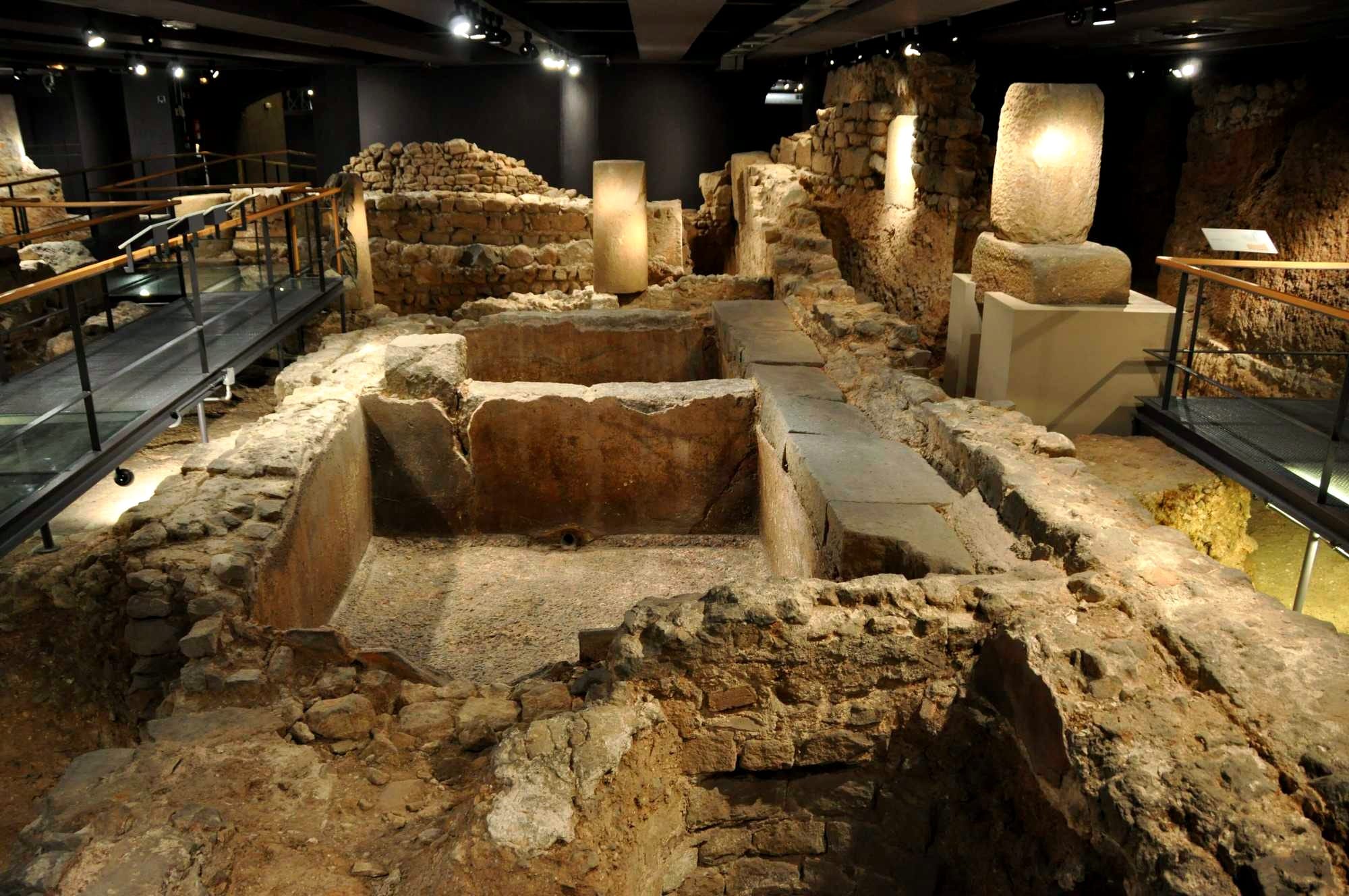 MUHBA Barcelona arcaeological underground roman salted fish and garum factory