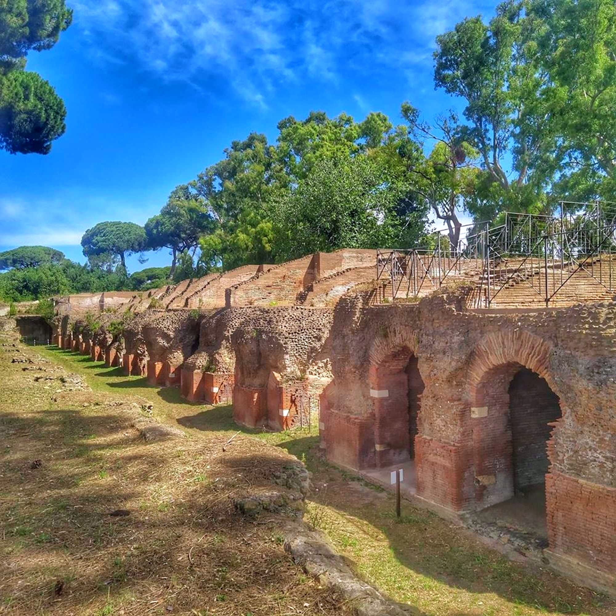 Harbour of Trajan - Great Horrea of Septimius Severus and Porticus. To the north of the entrance channel leading to Trajan's hexagon and to the west of the Imperial Palace is a very large warehouse known as the Great Horrea of Septimius Severus.