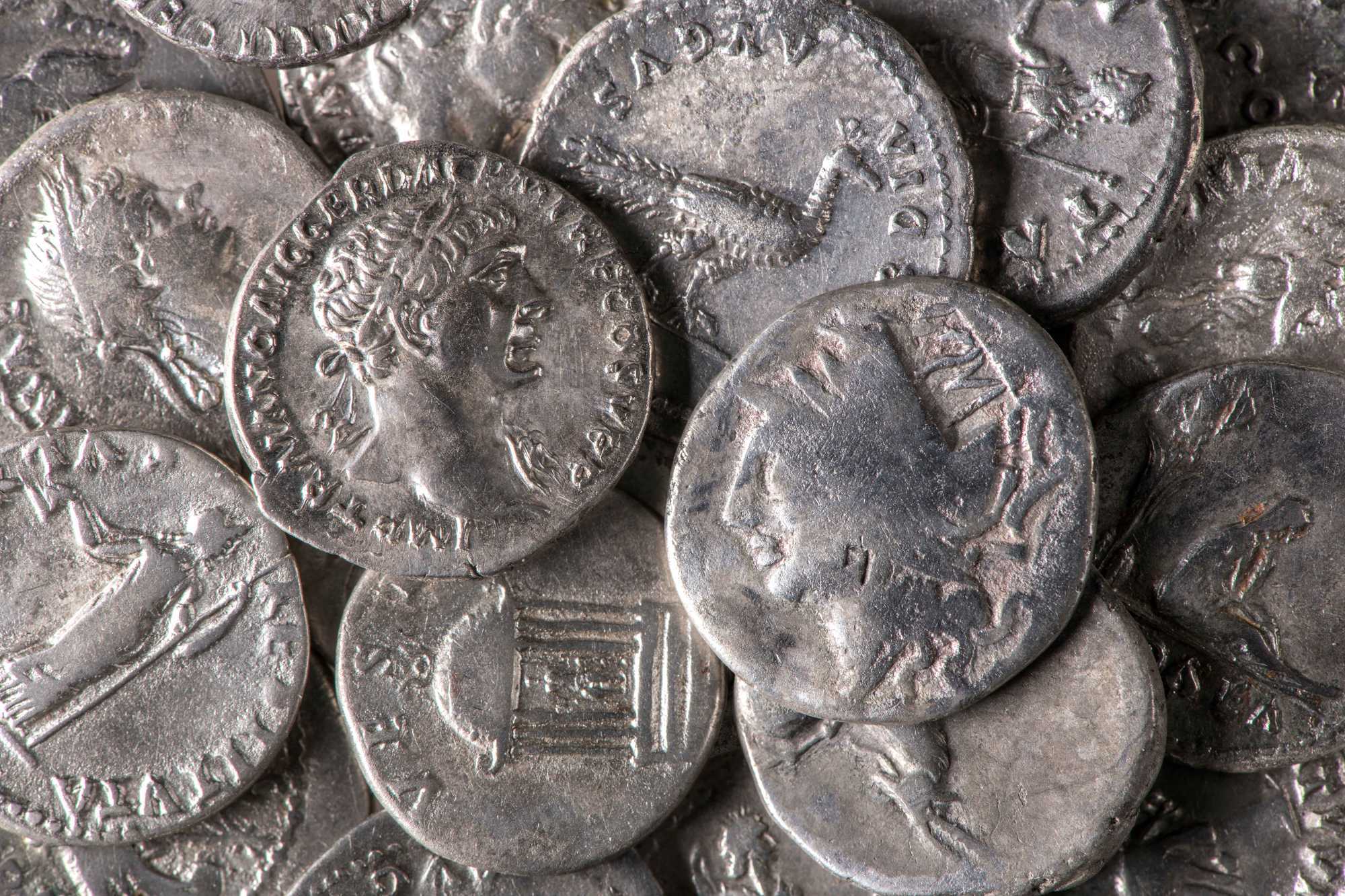 Among the coins are also some special ones, such as a heavily worn coin, whose value was subsequently confirmed with a counter-stamp (right)
