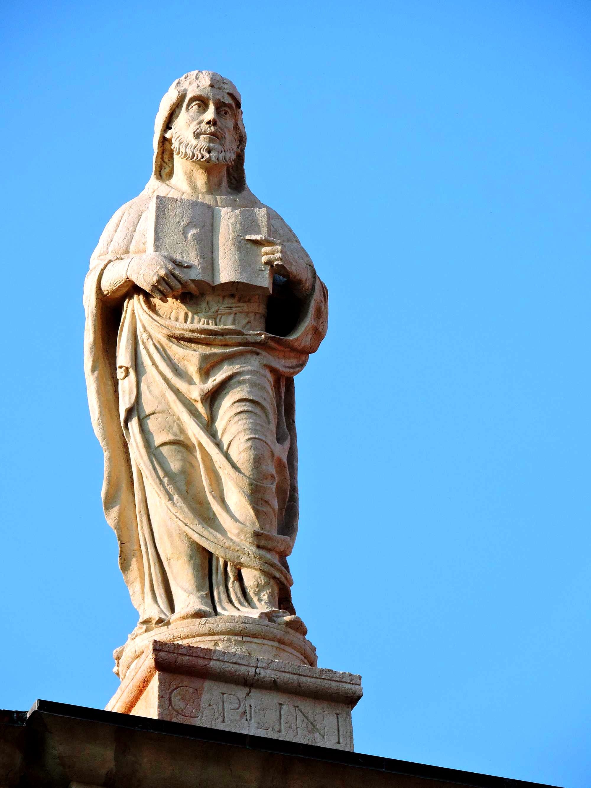 Pliny the Elder, Loggia del Consiglio, Piazza dei Signori, Verona