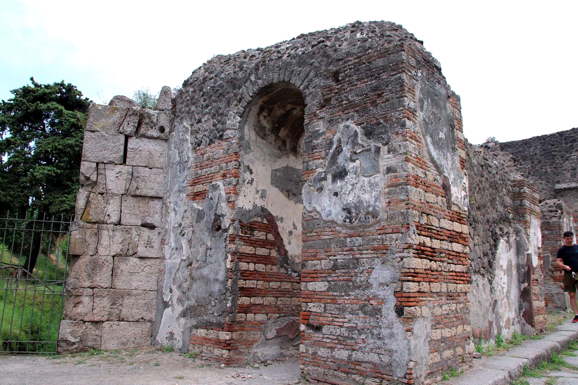 Porta Ercolano (Pompeii) 