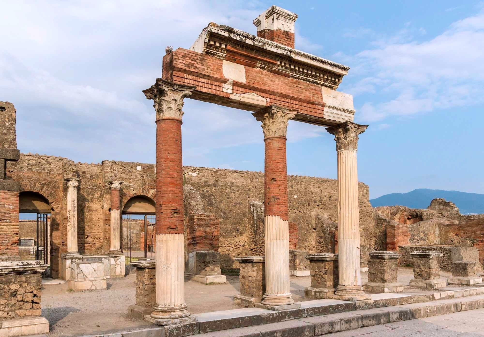  Columns in the forum of Pompeii, Italy
