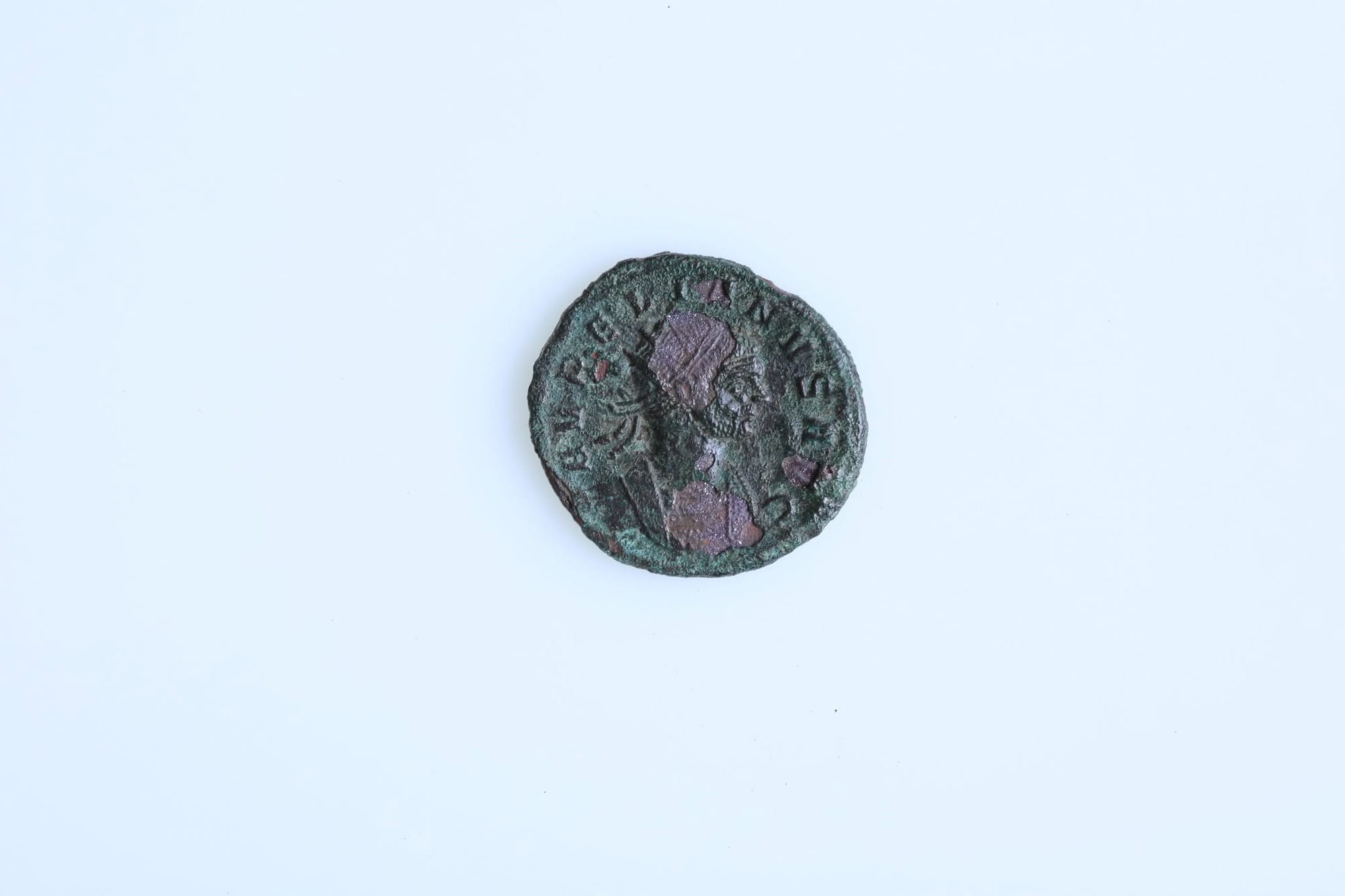 Portrait side of the Aurelian coin recovered from the child’s grave at Augusta Traiana.