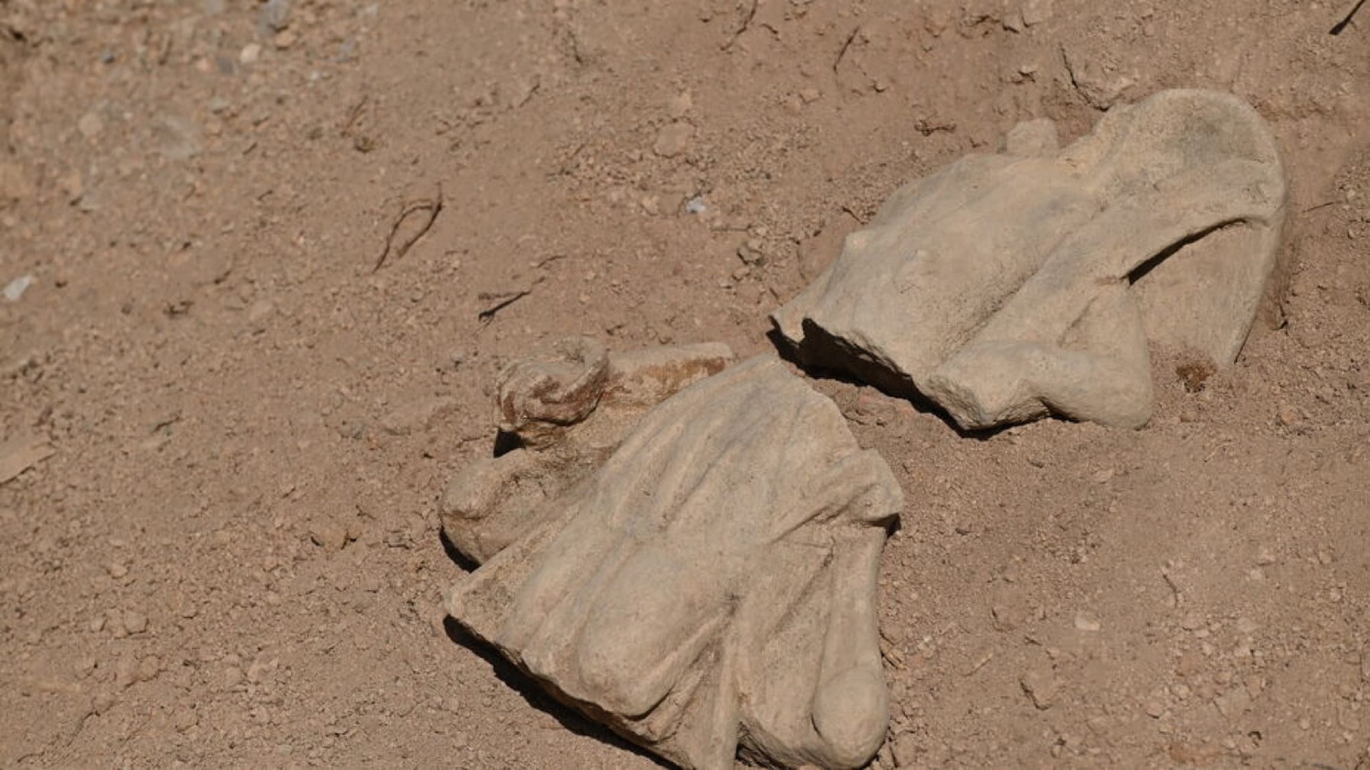 Fragmentary figure of the Roman goddess Victoria from the Kapersburg temple excavation.