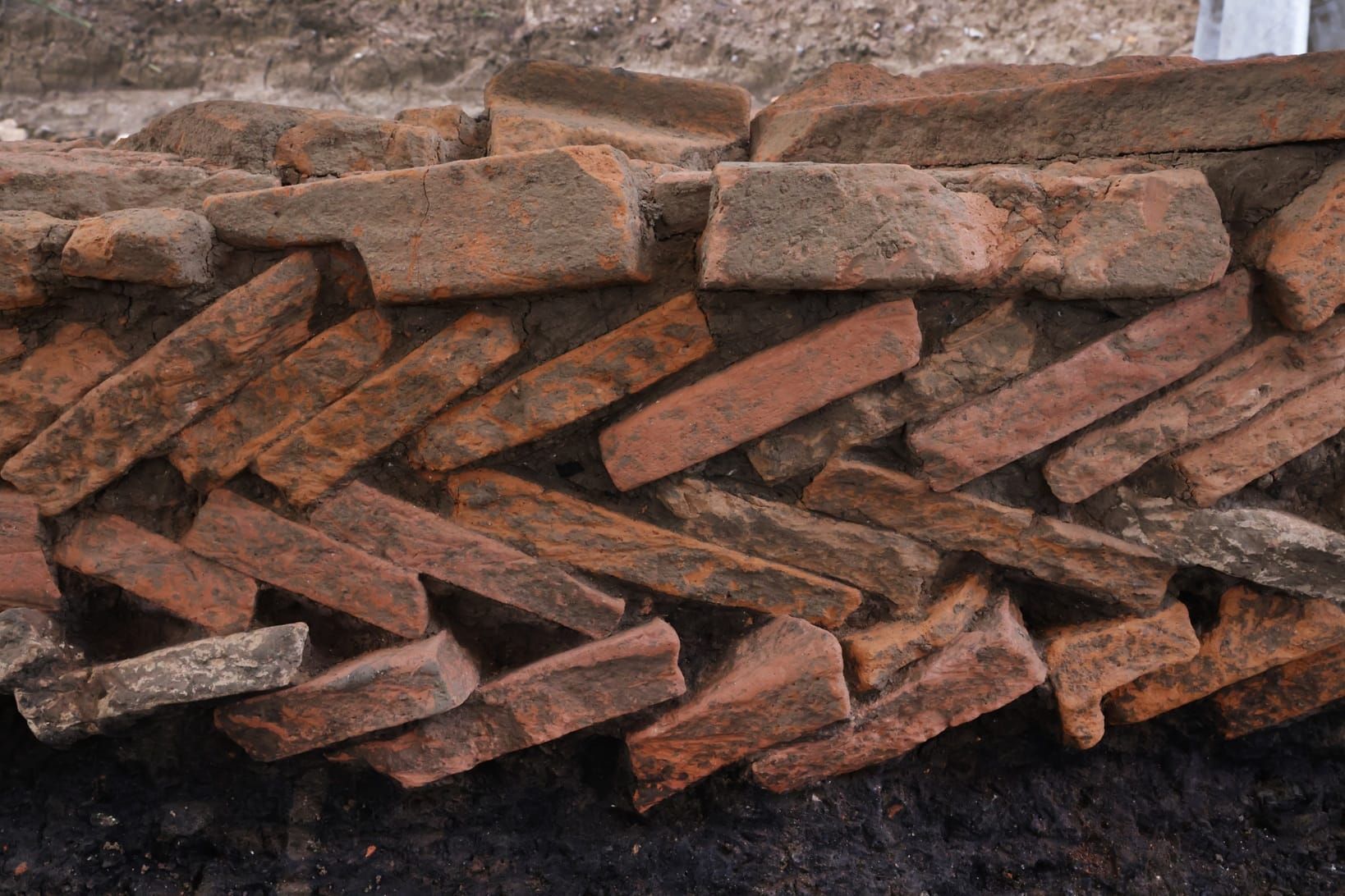 Ancient Roman Building and Metalworking Site Emerges in Ligornetto