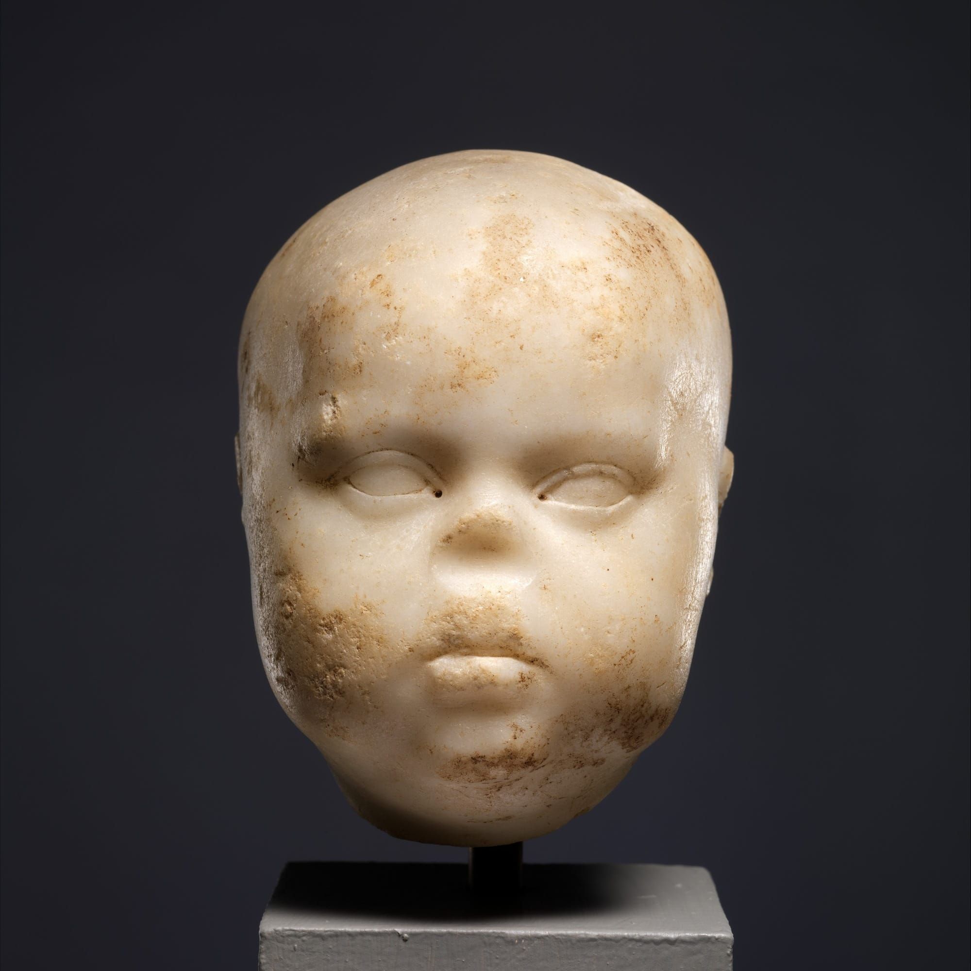 10 Roman Baby Girl Names and the Women Who Carried Them