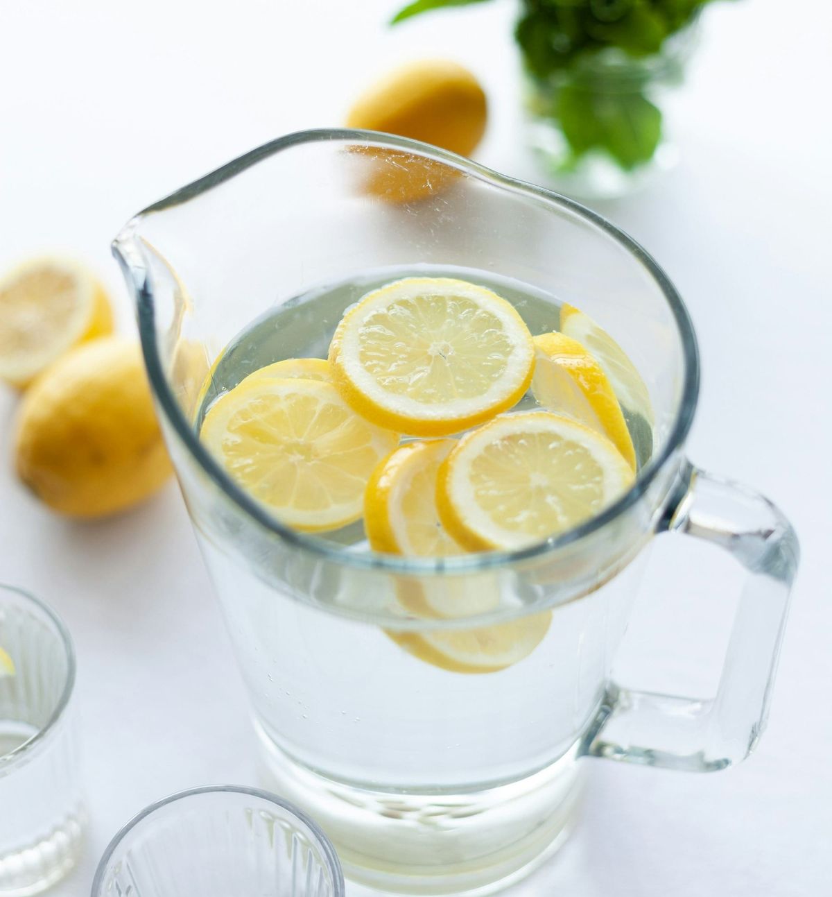 Hydration: More Than Just Water — The Key to Clear Skin, Mental Clarity & Vitality