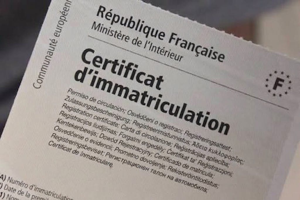 Cartes grises : l'été où la machine à titres est tombée en panne
