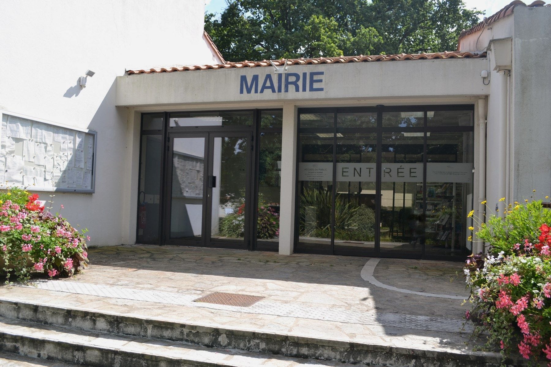 Condamné deux fois pour abus de confiance, la commune l'embauche quand même comme directeur général