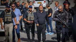 Ben Gvir poste une vidéo de militants à genoux, tollé en Israël et en Europe