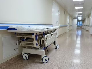 Canicule : 2 025 morts de plus en une semaine — et l'hôpital avait fermé ses lits pour l'été