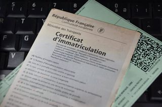Au 1er octobre, votre garagiste n'aura plus le droit de faire votre carte grise