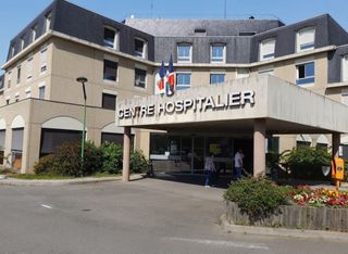 Yvelines : l'ARS veut fermer la maternité, la réanimation et le bloc d'un hôpital entier