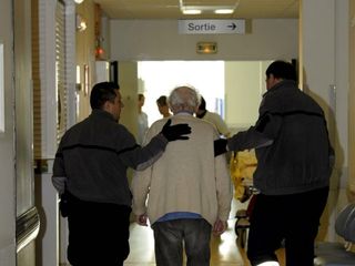 « Touche ton nez devant tout le monde » : à 71 ans, il a obtenu 1 000 $ de l'hôpital qui l'avait humilié