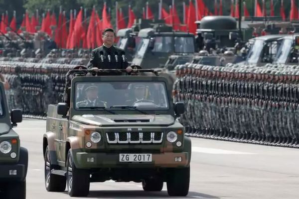 Défilé à Pékin : la Chine défie la suprématie militaire US