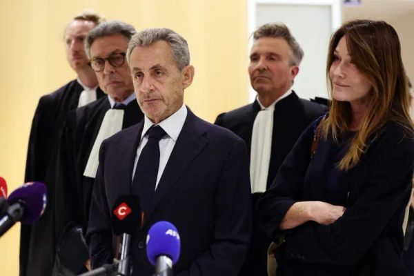 La condamnation de Sarkozy et la comédie des arroseurs arrosés...