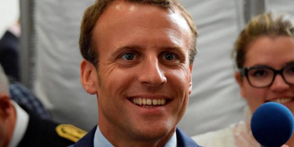 Macron contre le peuple : chronique d'une dislocation institutionnelle